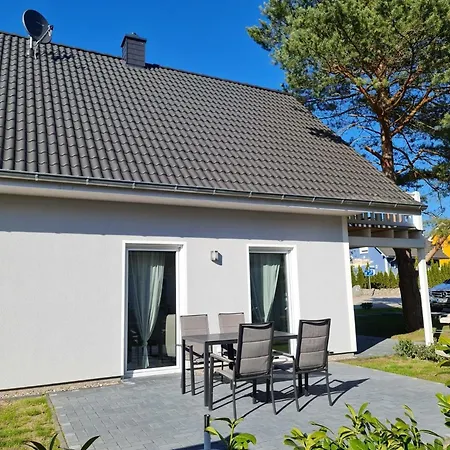 Unter Den Kiefern 93 * Röbel