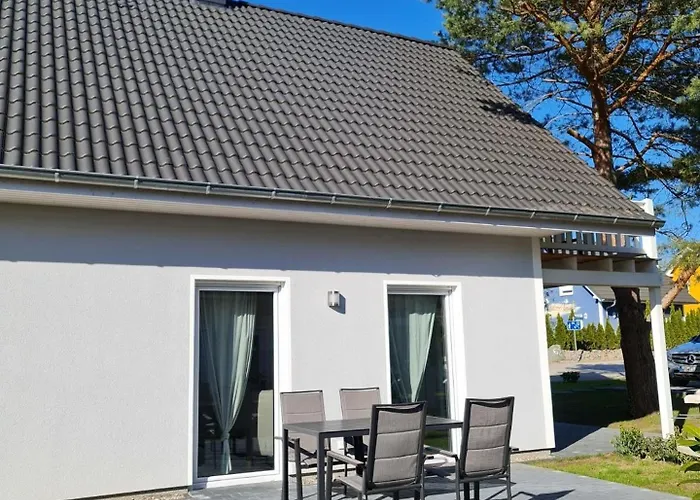 Unter Den Kiefern 93 * Röbel